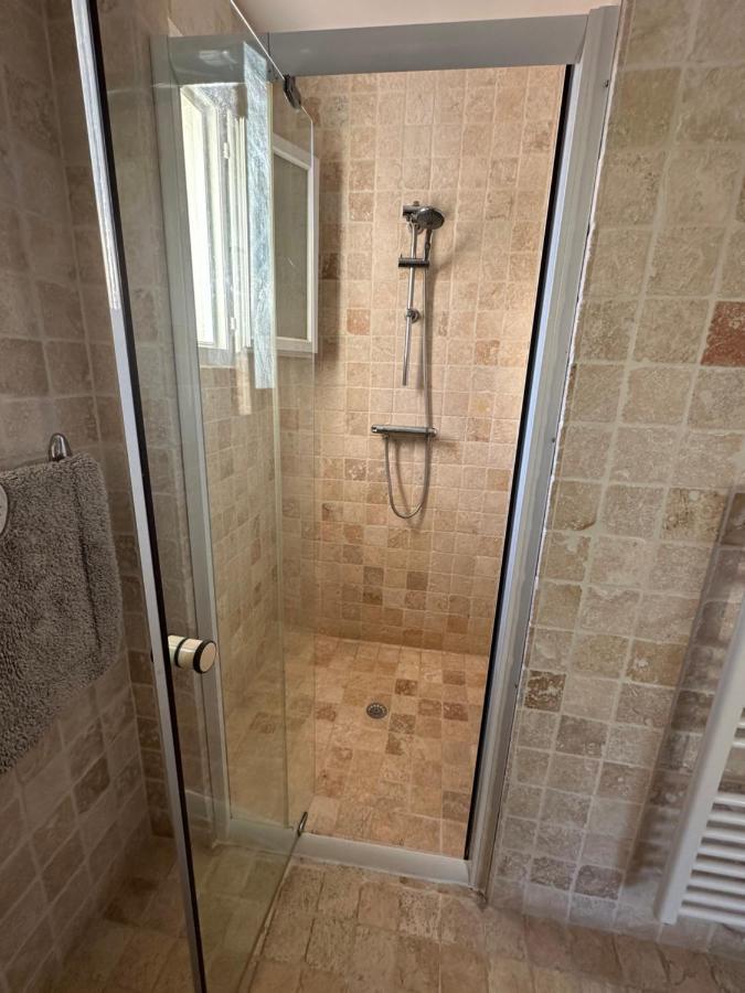 Apartamento Les Clématites Donzère Exterior foto