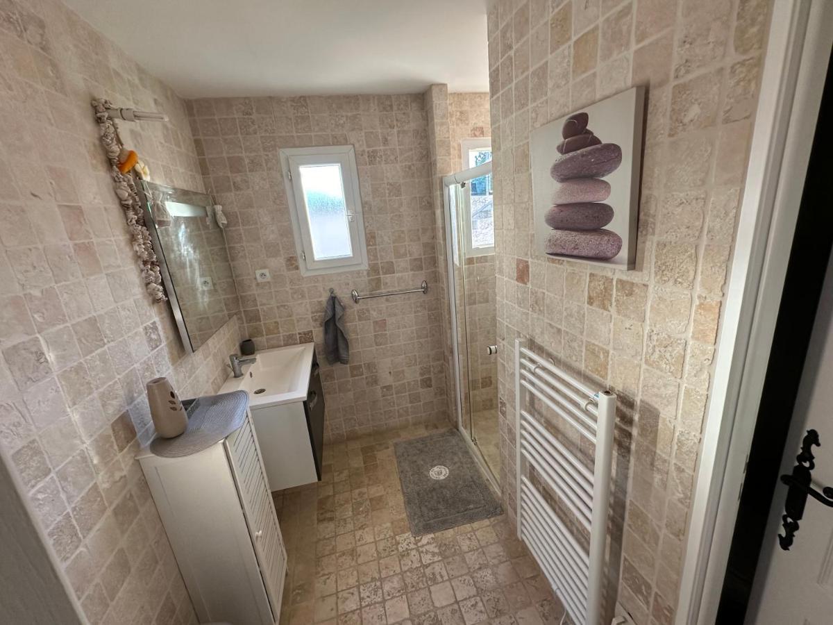 Apartamento Les Clématites Donzère Exterior foto
